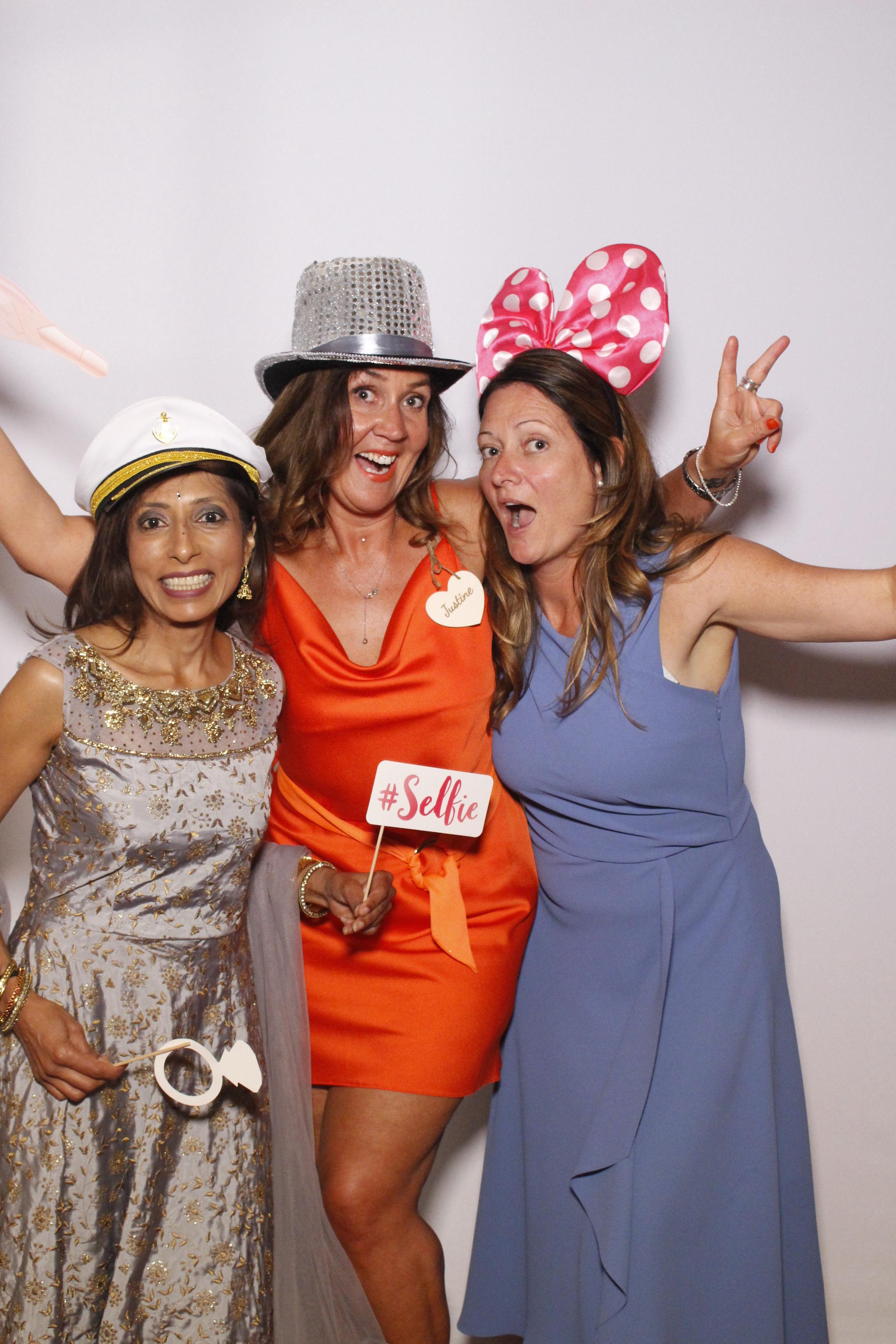 Kate & Dave's Wedding | View more photos from the event at gallery.myphotoboothexperience.co.uk/u/MyPhotoBoothExperienceLtd/Kate-Daves-Wedding